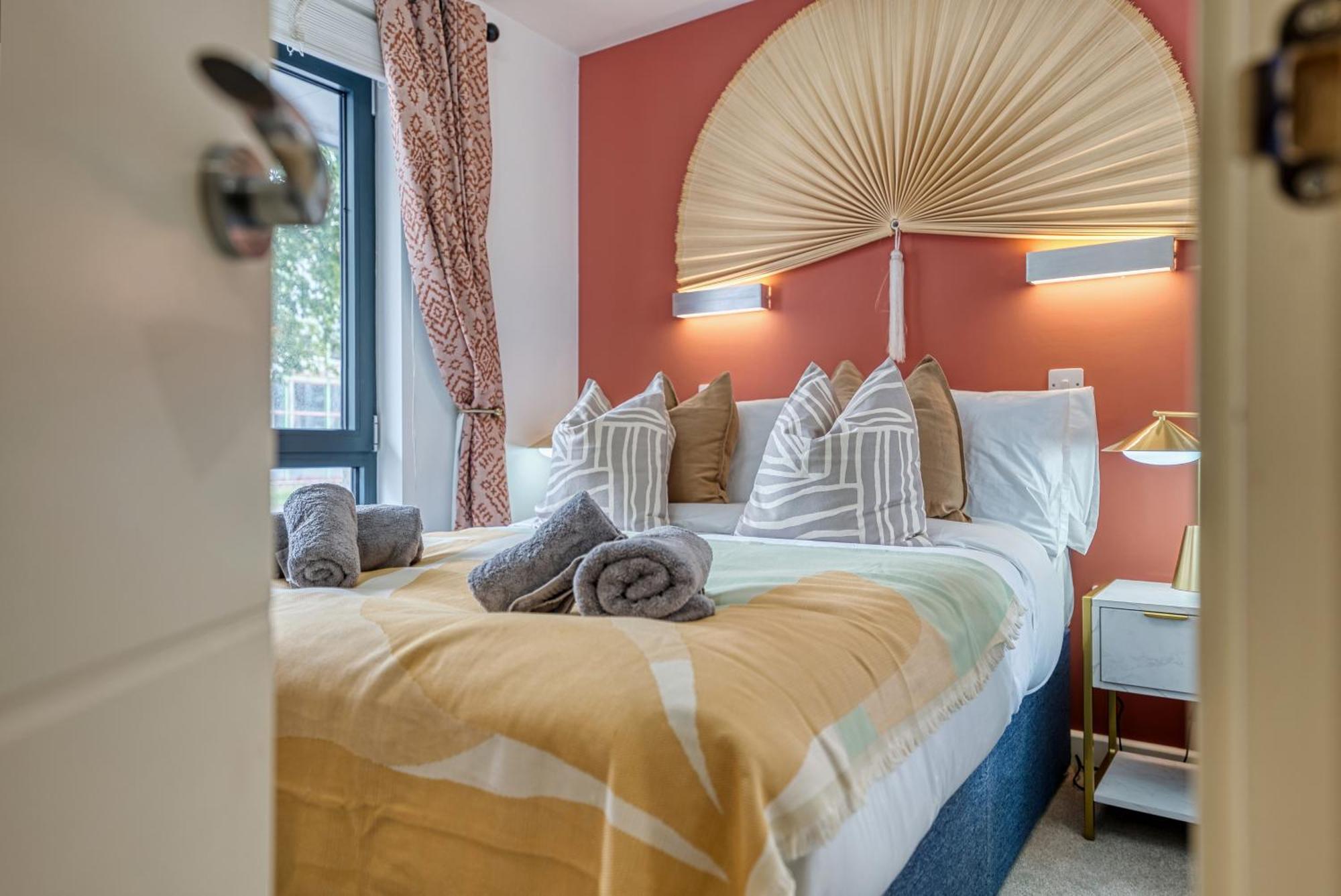 1 Bedroom Ocean Village Luxurious, Stylish & Cosy Apartment, Central Location In Southampton, Sleeps 4 - Summer Special Offer! - By Blue Puffin Stays Экстерьер фото