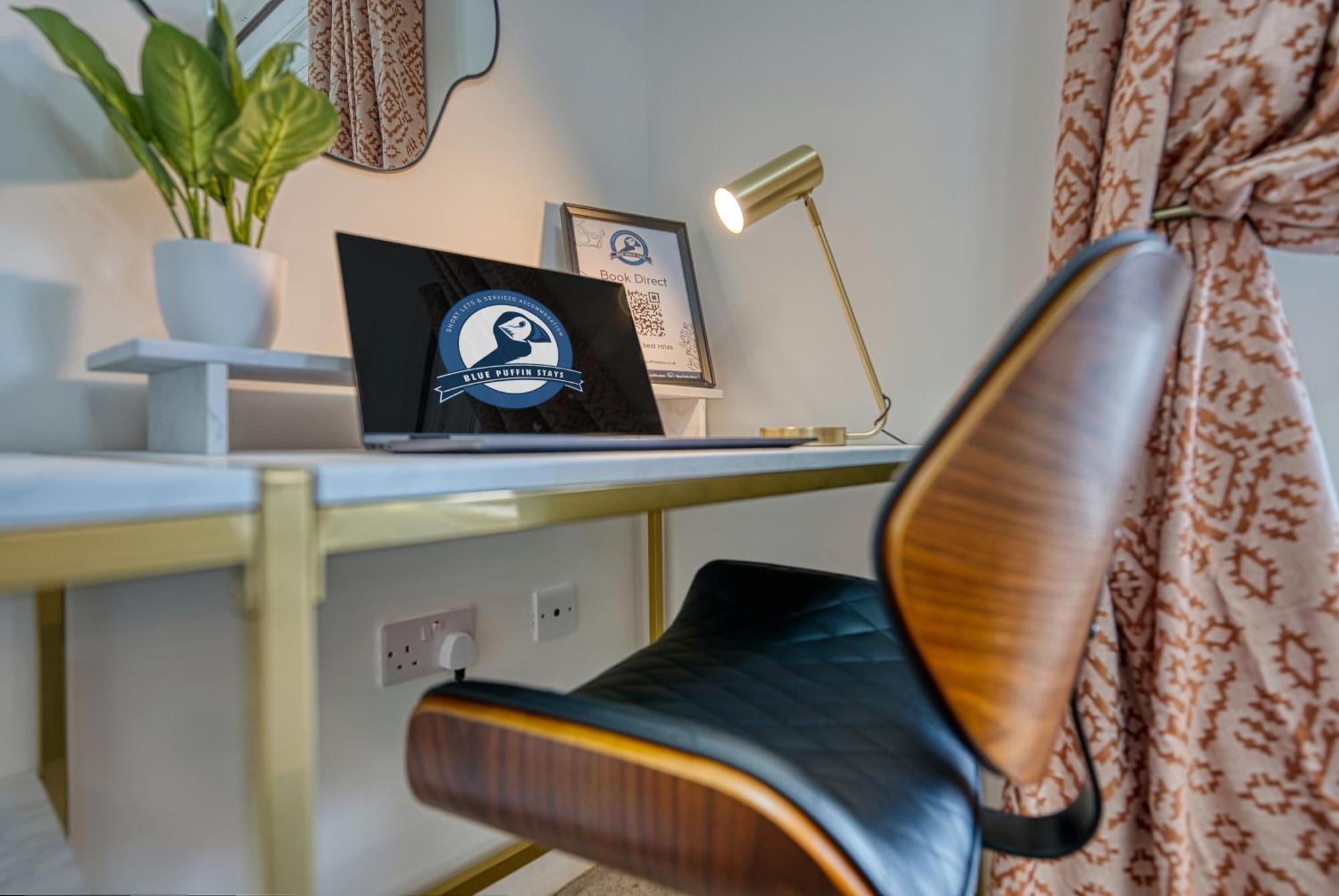 1 Bedroom Ocean Village Luxurious, Stylish & Cosy Apartment, Central Location In Southampton, Sleeps 4 - Summer Special Offer! - By Blue Puffin Stays Экстерьер фото